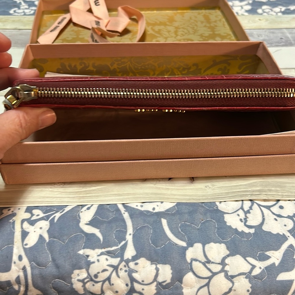 Miu miu zippy wallet INCLUSIVE - Picture 2 of 10